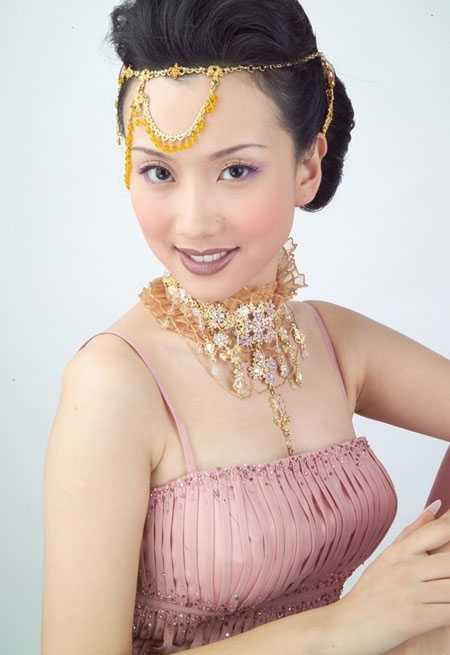 Photoshop调出写真人物图片甜美的粉青色