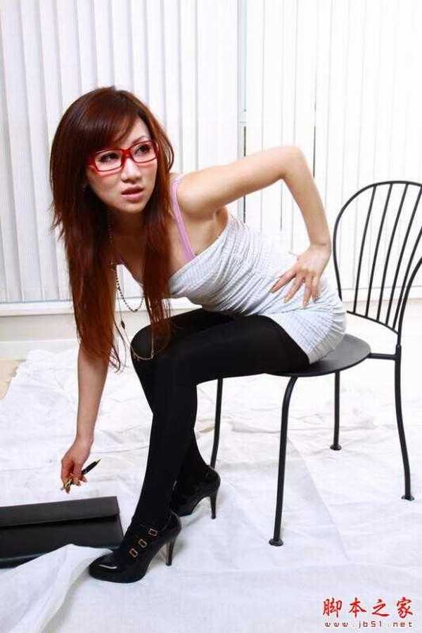 Photoshop简单为偏暗的室内人像美白及润色